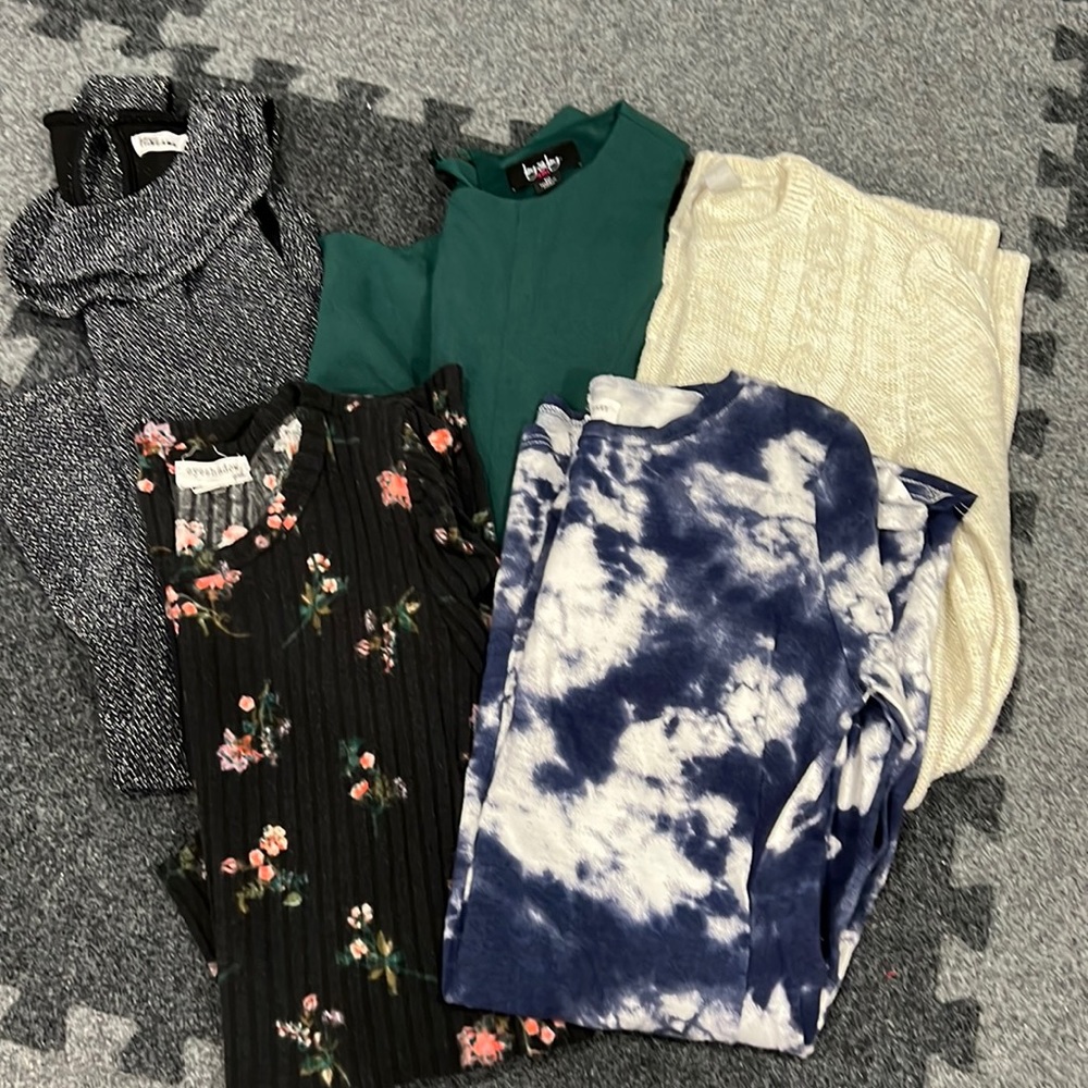 Bundle of girls winter dresses size 10/12 or MED